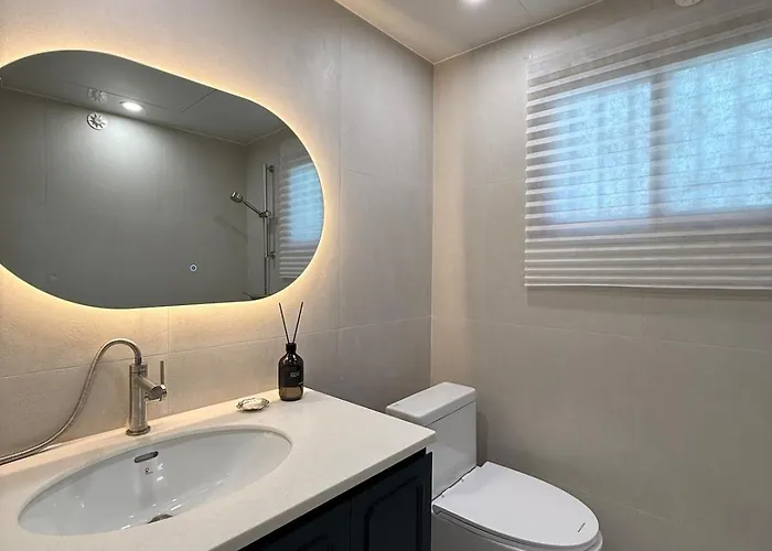 Station 3br Privatepatio Sleeps 6 Apartamento